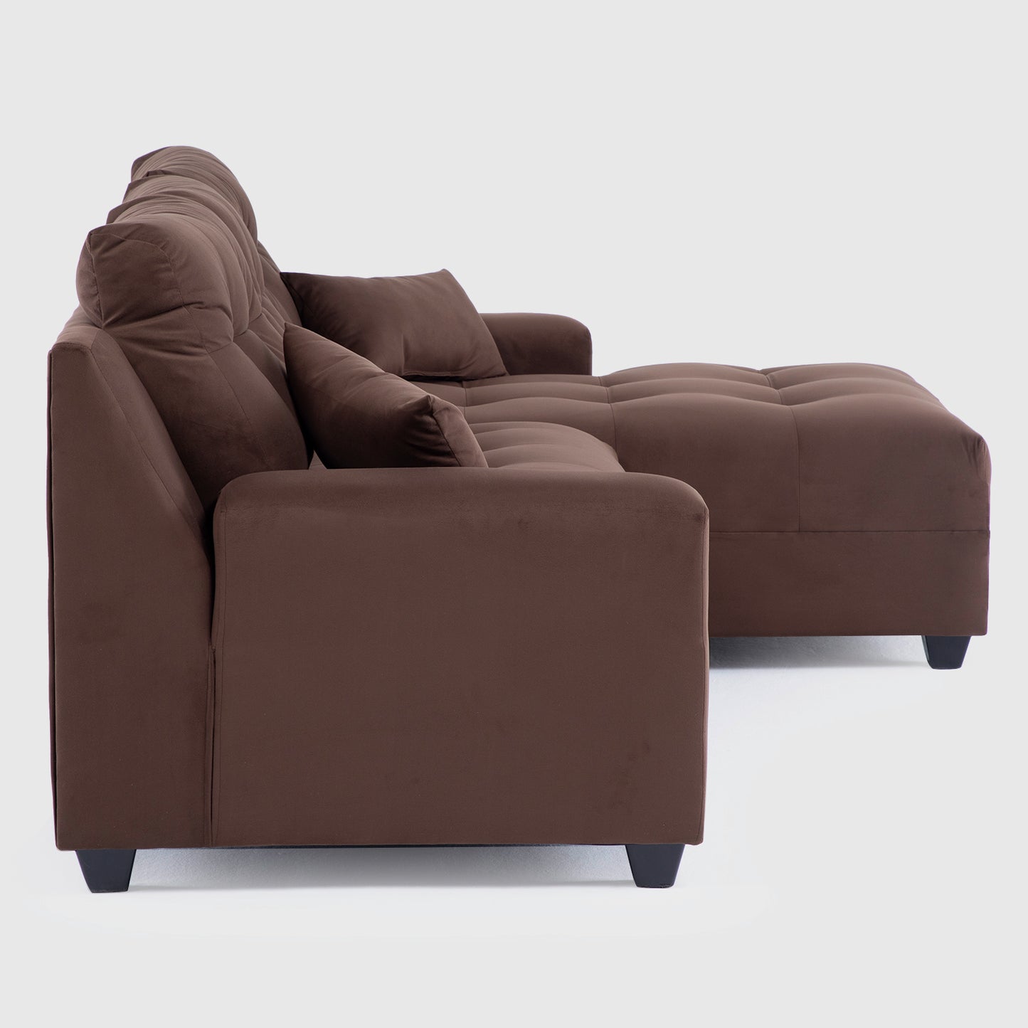 Seccional Dubai XS Derecho en Velvet Café – Elegancia Compacta y Máximo Confort