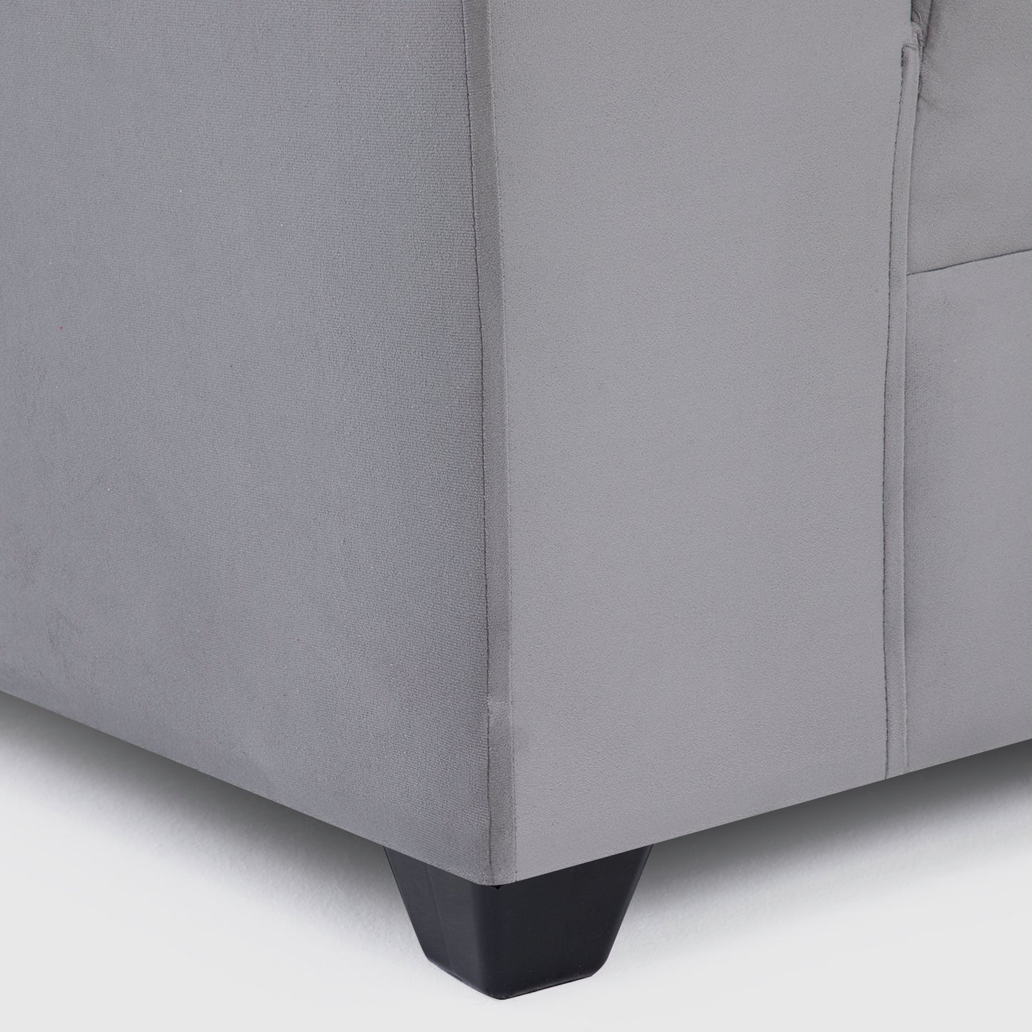 Seccional Nápoles Curvo Velvet Gris – El sofá que tu hogar está esperando