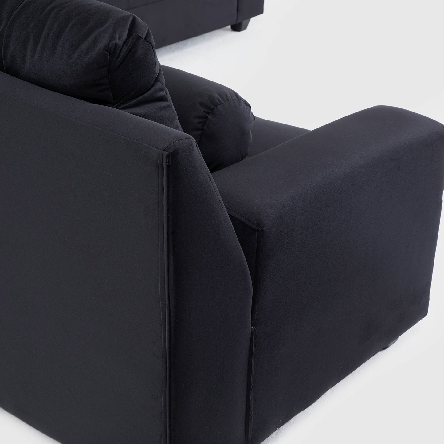 Seccional Nápoles Curvo Velvet Negro – El sofá que tu hogar está esperando