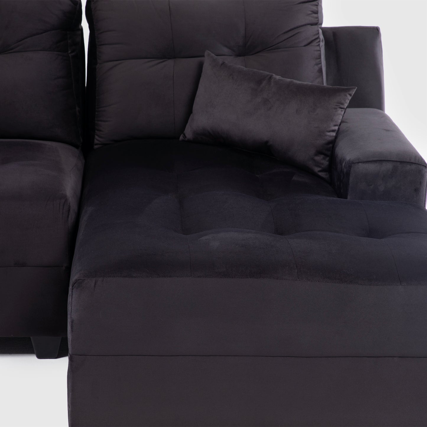 Seccional Dubai XS Derecho en Velvet Negro – Elegancia Compacta y Máximo Confort